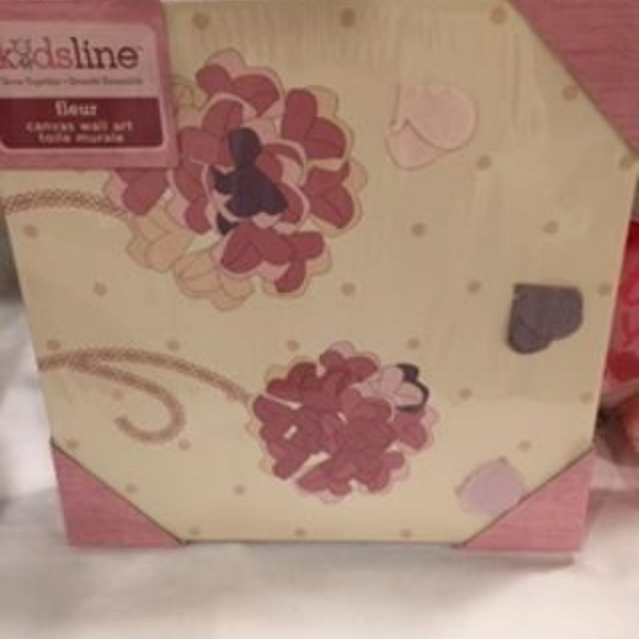 KIDS LINE CANVAS WALL DECOR FOR GIRLS' NURSERY - Picture 7 of 7